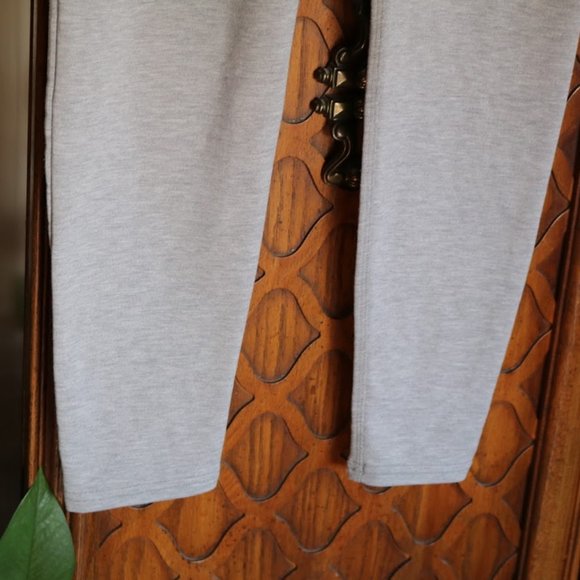 Under Armour Modal Tapered Slouch Pants Style# 1318415 - Gray, Size XS - Picture 6 of 16